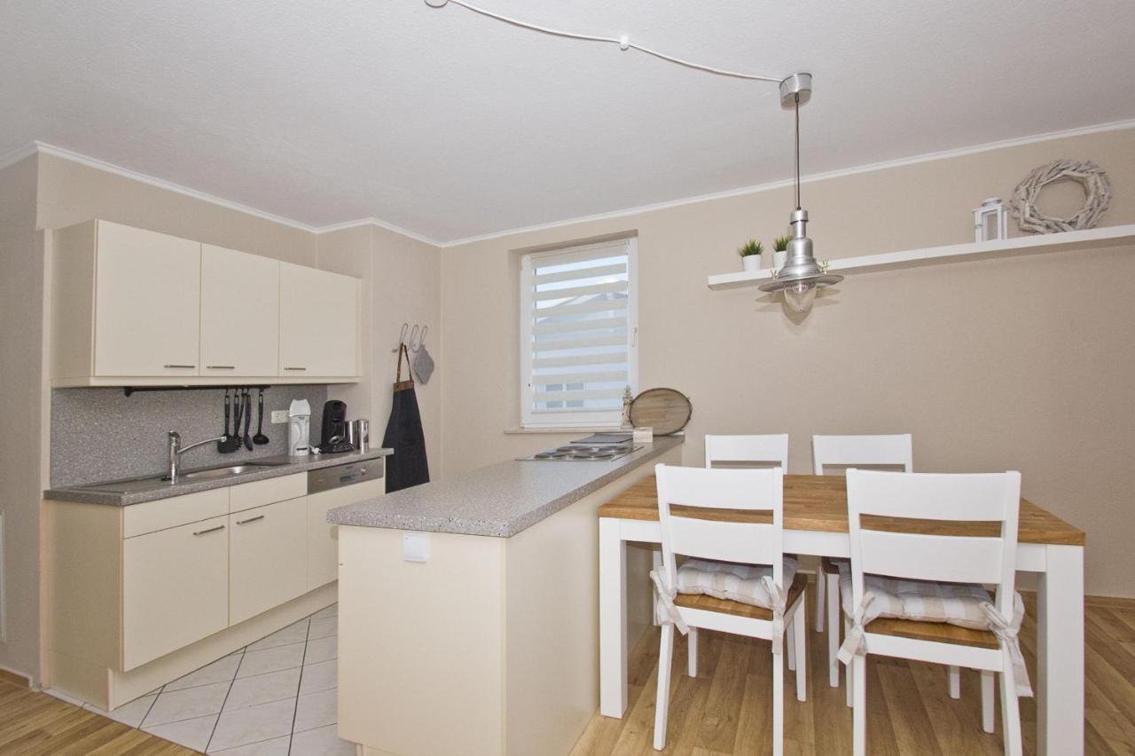 Ferienwohnung Mit Balkon, Gratis Nutzung Vom Ahoi Erlebnisbad Und Sauna In Sellin - Haus Strandeck Fewo 20 Goehren  Exteriér fotografie